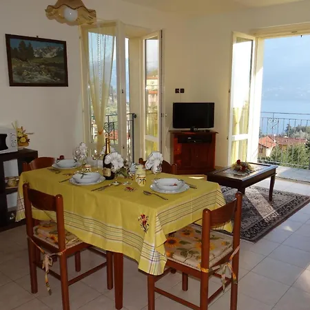 Casa Katty Zweizimmerwohnung Mit Balkon Mit Seeblick Apartment *