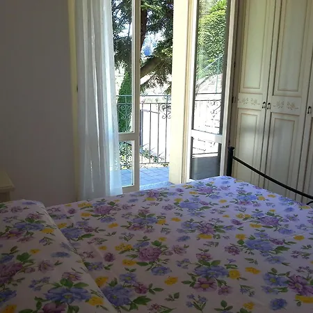 Casa Katty Zweizimmerwohnung Mit Balkon Mit Seeblick בלאג'יו