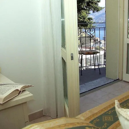Casa Katty Zweizimmerwohnung Mit Balkon Mit Seeblick Apartment *