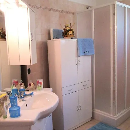 Casa Katty Zweizimmerwohnung Mit Balkon Mit Seeblick Apartment *